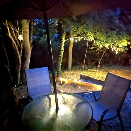 Cosy And Secluded Brook-Side Lodge Sleaford Exterior foto